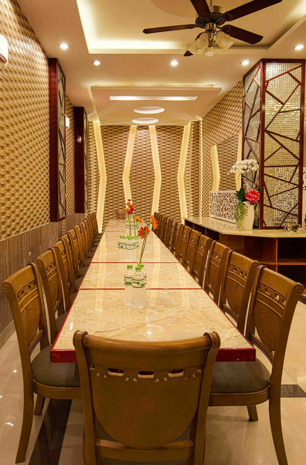 Goldland Hotel 2*